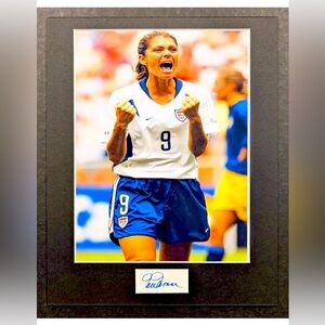Mia Hamm Signed Cut 8x10 USA Soccer Matted Photo AUTO COA